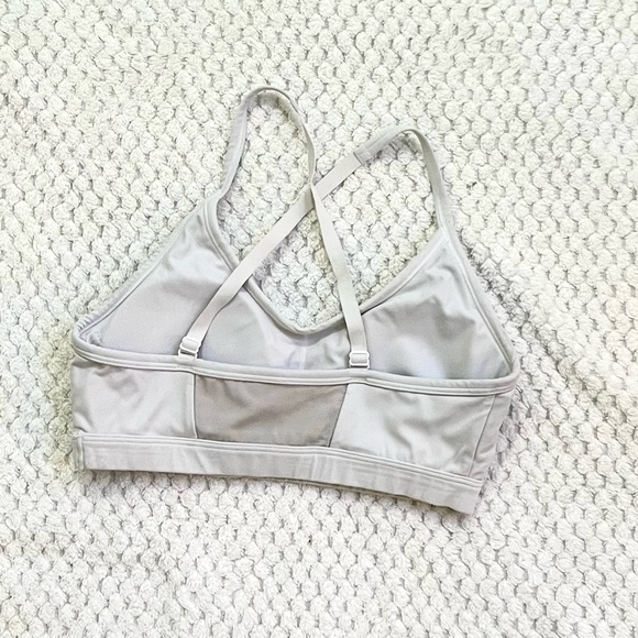 2/$30🌼 Gymshark ruched sportsbra - Picture 4 of 4